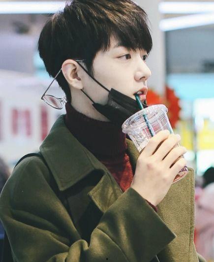 吃瓜娱乐圈肖战,娱乐圈的瓜田明星  第1张