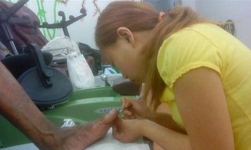 网红妹剪刀手,揭秘网络红人的魅力瞬间  第3张